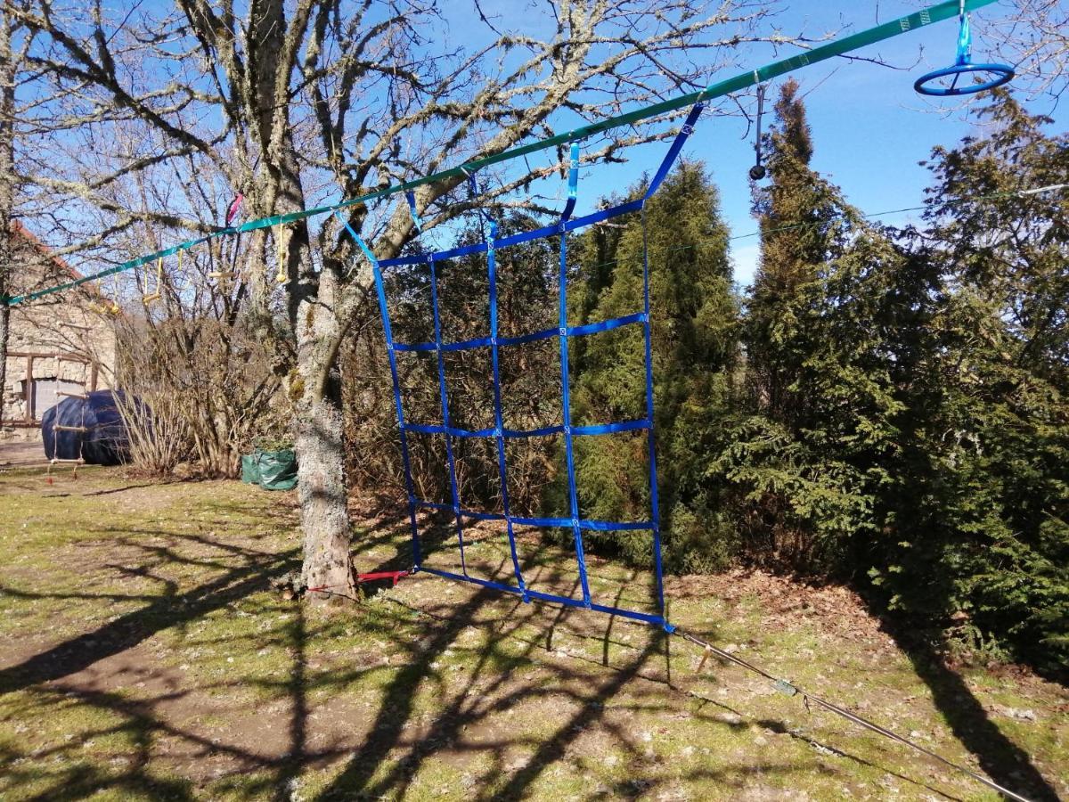 A l'Orée du Parc Saint-Priest-des-Champs Esterno foto