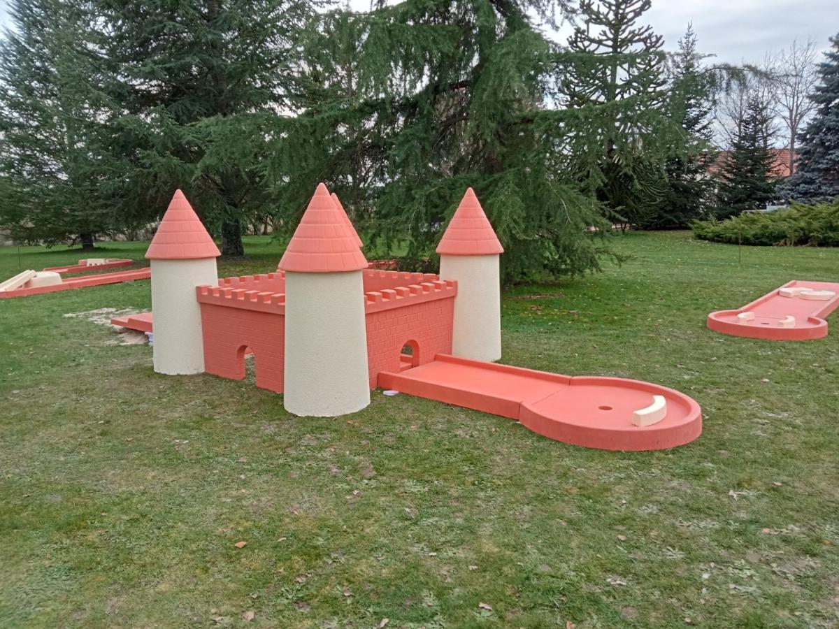 A l'Orée du Parc Saint-Priest-des-Champs Esterno foto